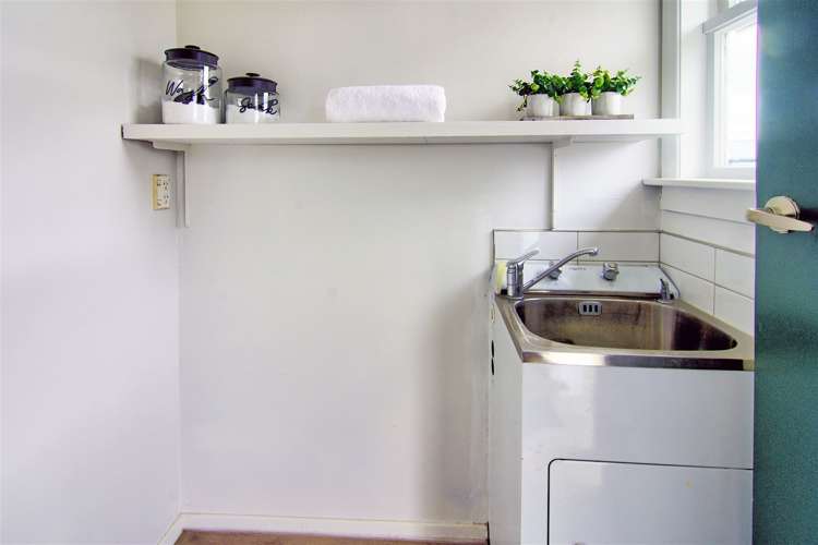 69 Roberts Road Masterton_13