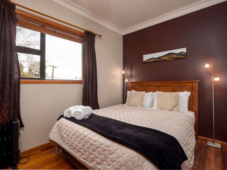 81 Hallenstein Street Queenstown_12