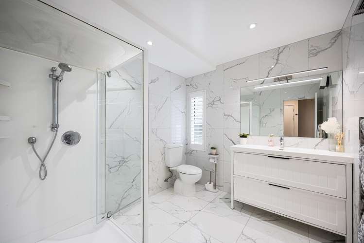 62 Peter Terrace Castor Bay_16