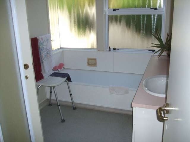 2/35 Busby Hill Havelock North_4