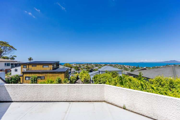 1/7 & 2/7 Calypso Place Rothesay Bay_21