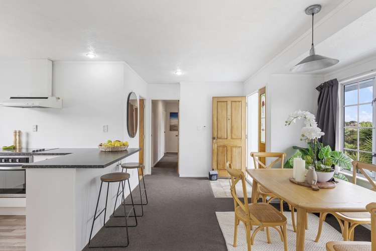 12 Coubray Place Botany Downs_5