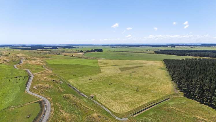 715 Santoft Road Bulls_10