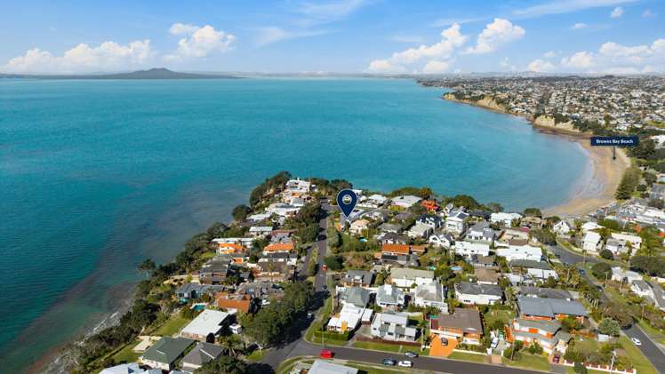 2/14 Clifton Road Waiake_5