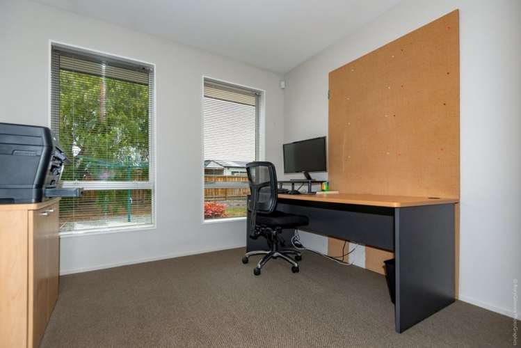 10 Bideford Place Dallington_20