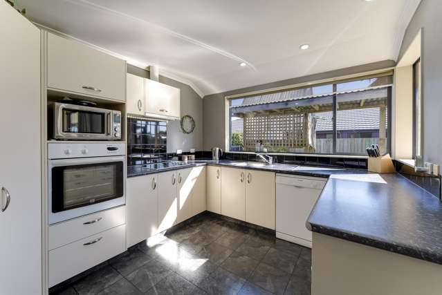 16 Monaco View Stoke_1