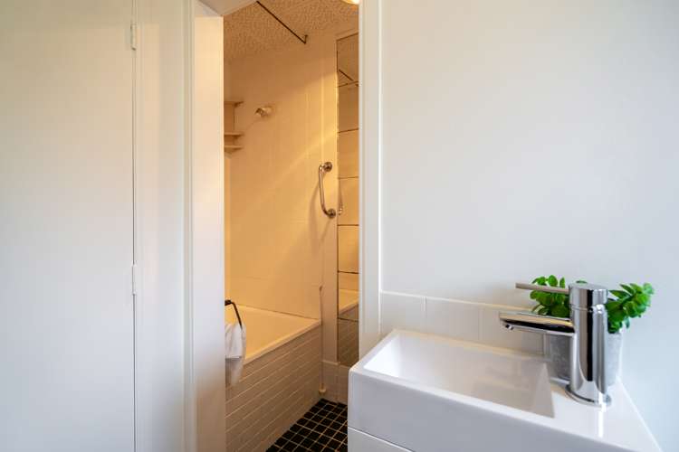 85 Glamorgan Drive Torbay_14