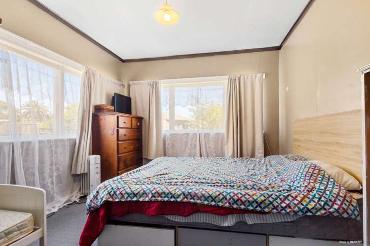 33 Kinross Street Blockhouse Bay_10