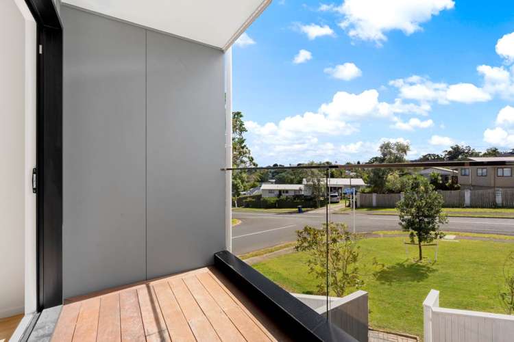 2/2 Flaunty Place West Harbour_6