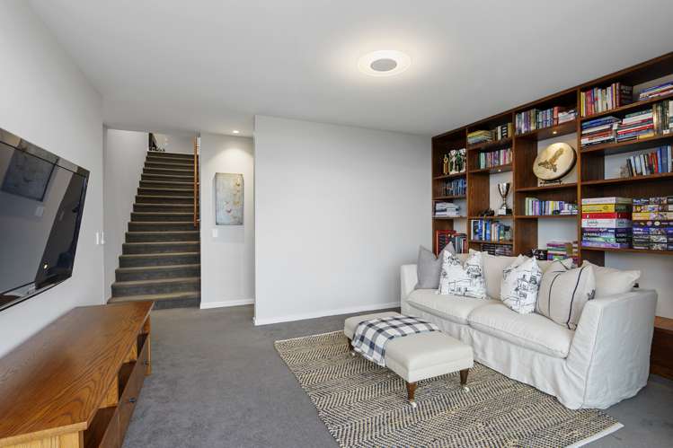 6 Swanton Drive Huntsbury_24