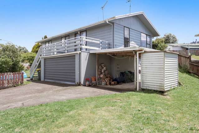 9 Goldie Street Pukehangi_2