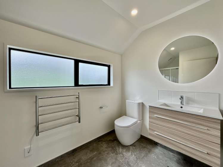 2/27 Evesham Crescent 10222_6