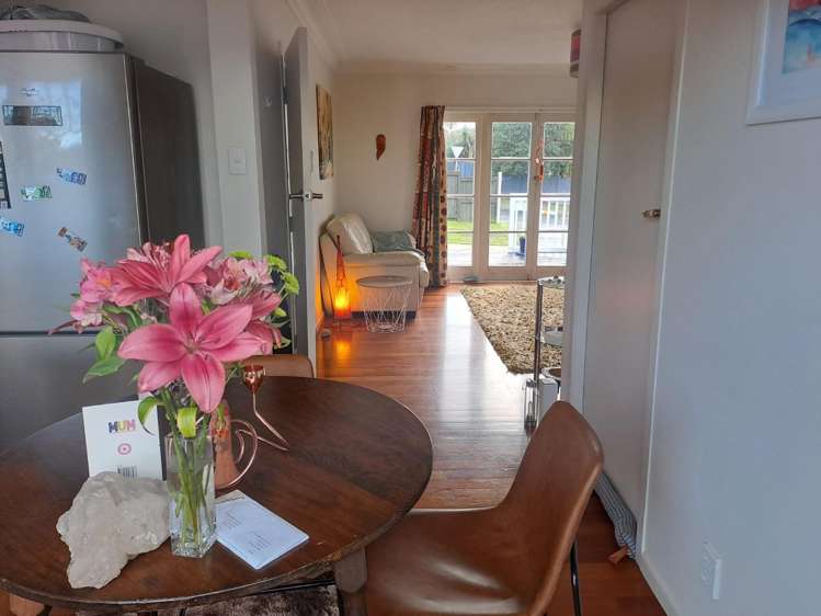 57 Tiroroa Ave 1802_7