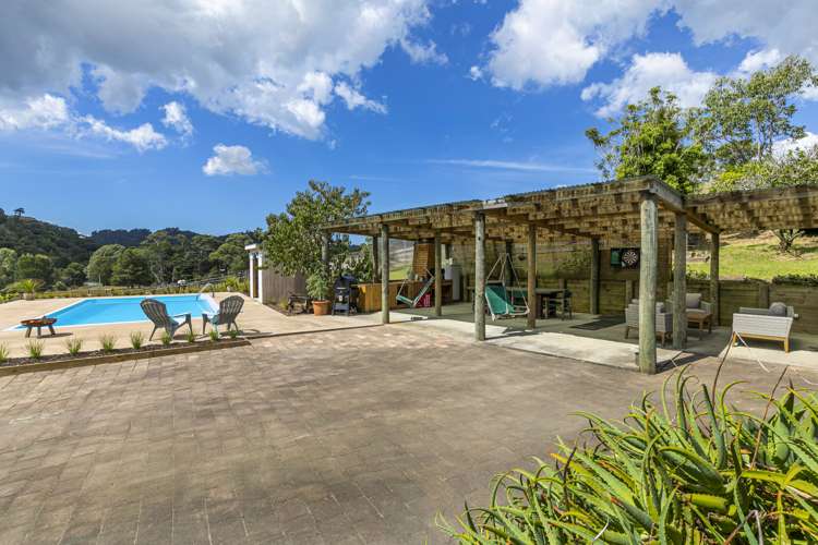 327 Upper Waiwera Road Puhoi_14