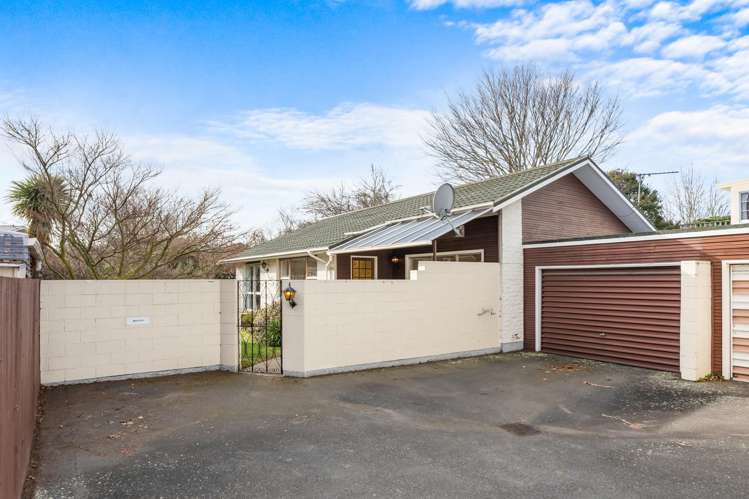 2/18 Powell Crescent_0