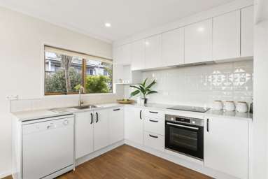 461 Whangaparaoa Road_2