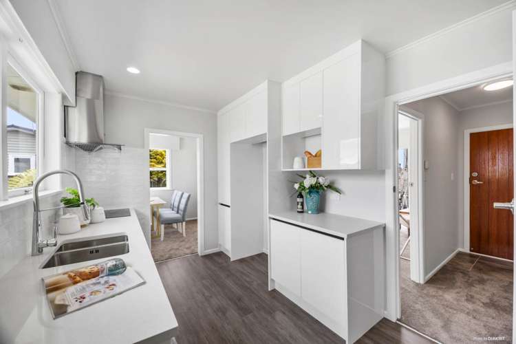 1/6 Murray Road Te Atatu Peninsula_5