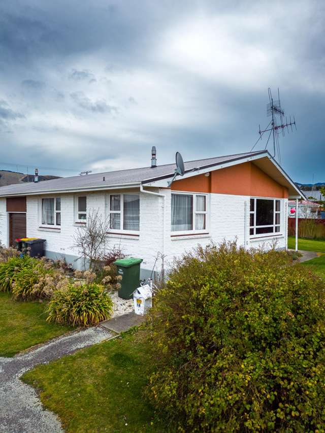Sunny, two bedroom unit