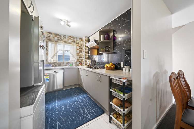 28/3 Hulme Place Henderson_5