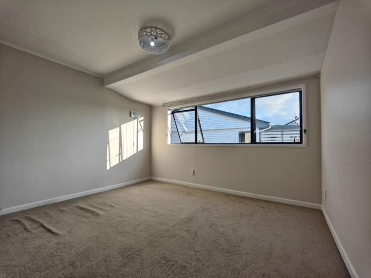 2 Mellons Bay Road 10679_8
