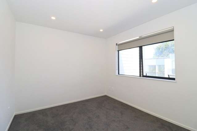 1 Korokio Lane 11401_4