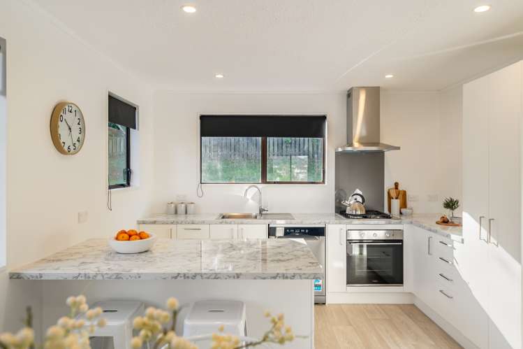 8 Forglen Place Tawa_8