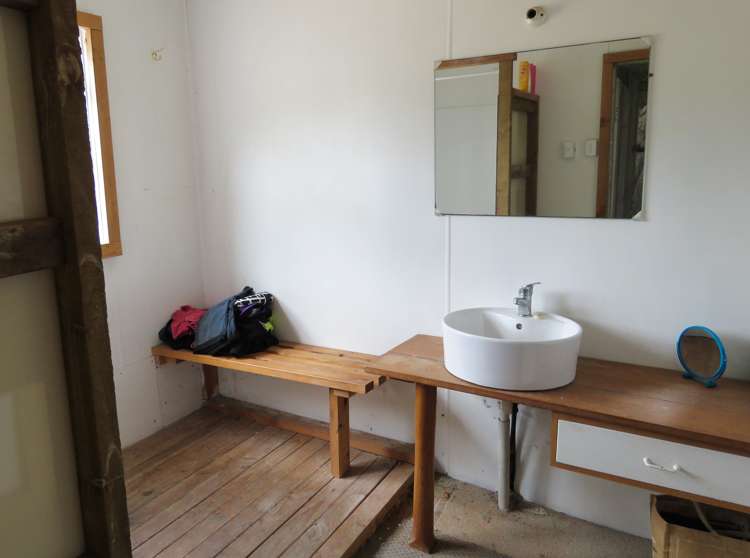 3 Herald Street Reefton_7