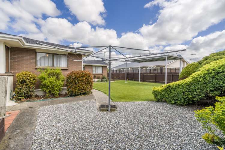 19 Antrim Street Windsor_17