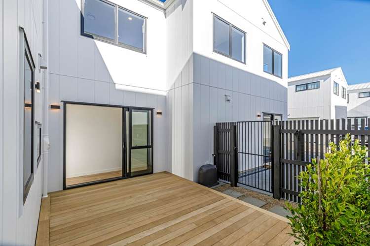 17 Pukeko Road Hobsonville_21