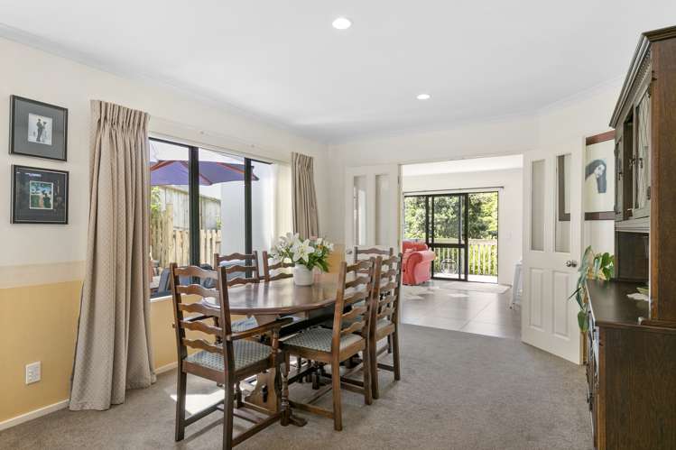 32 Amesbury Drive Churton Park_17