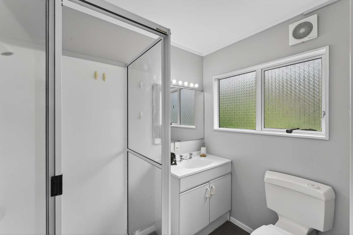 2/38 Rukutai Street_5