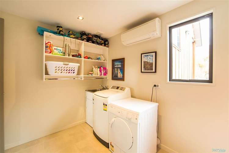 6 Kinross Lane Jacks Point_16