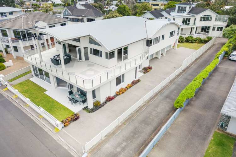 9 Arkles Strand Arkles Bay_32