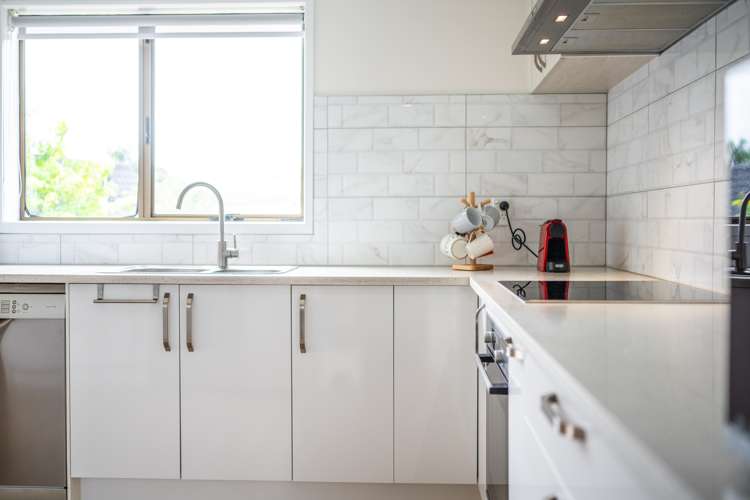 1/3 Sarah Place Farm Cove_11