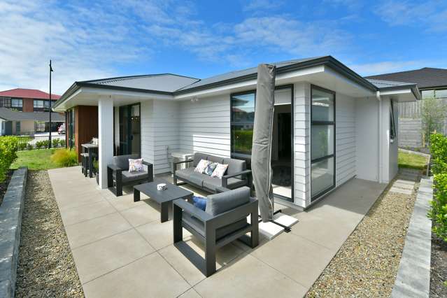 40 Couldrey Crescent Red Beach_2