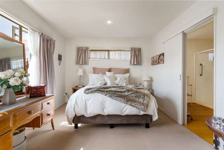 1/14 Ambrico Place New Lynn_8