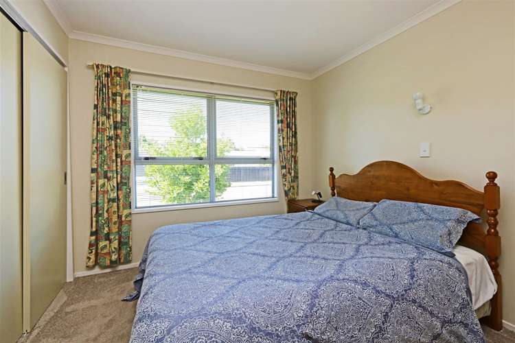 3 Kirkcaldy Place Flaxmere_9