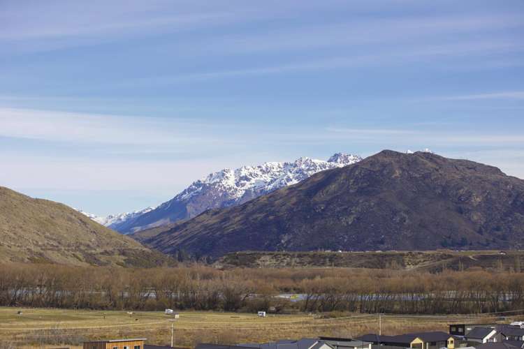 3 Shipton Court Lower Shotover_30