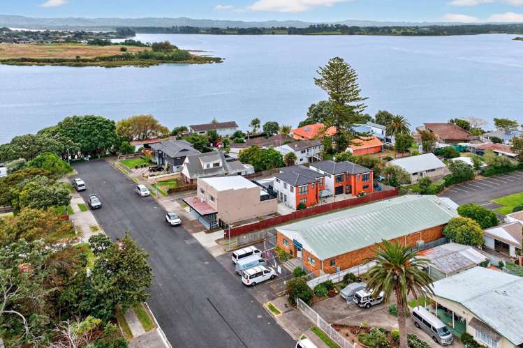 17 Beihlers Road Weymouth_11