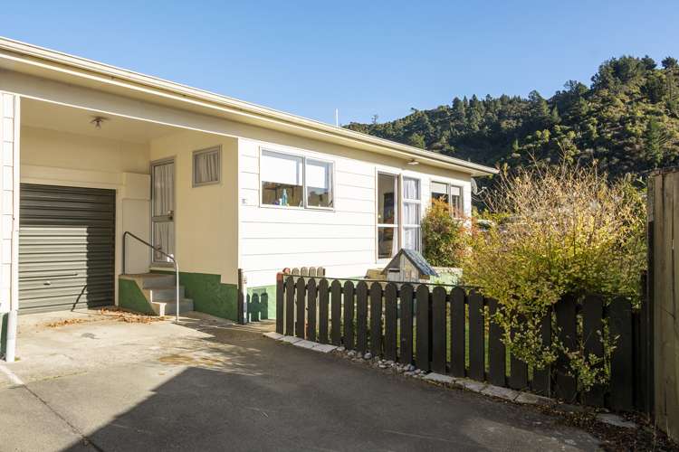 10 Hillside Lane The Brook_0