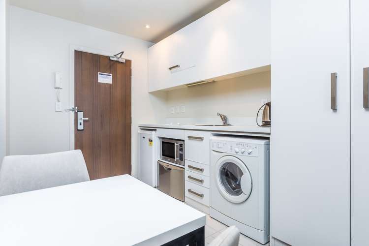 724/10 Waterloo Quadrant Auckland Central_6