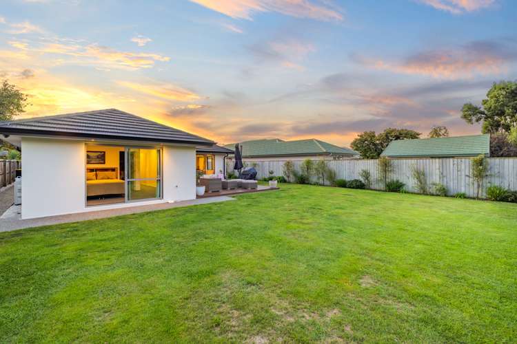 63 Chartwell Street Burwood_10