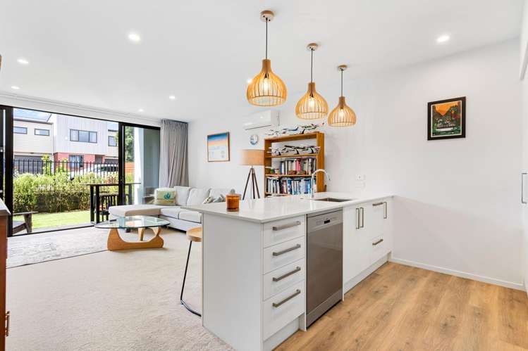 25 Gateway Avenue Beachlands_6