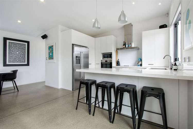 17 Surfers Avenue Waihi Beach_7