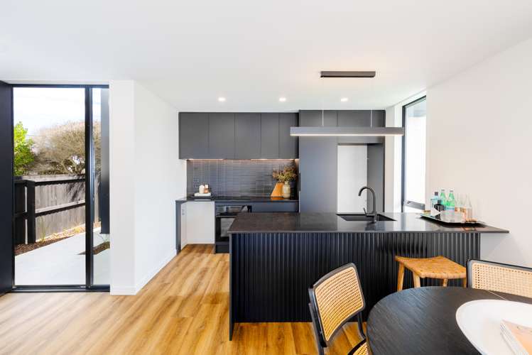 4/141 Oram Avenue_4