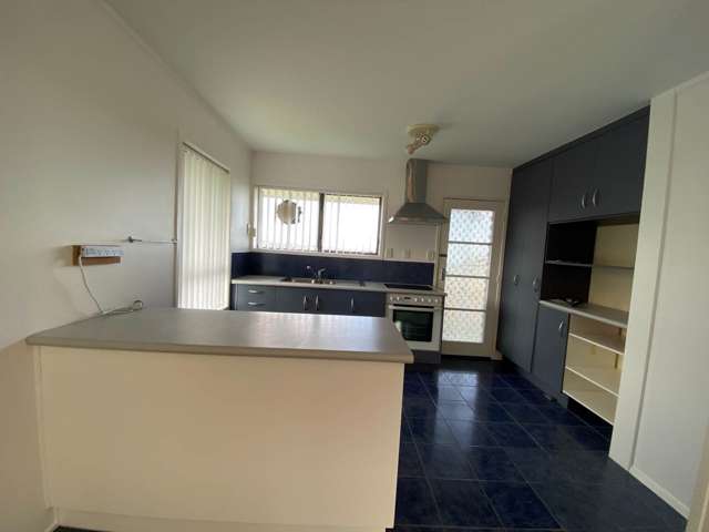 1/11 Tusac Place Totara Vale_2