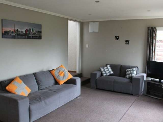 24 Pompolona Street Te Anau_4