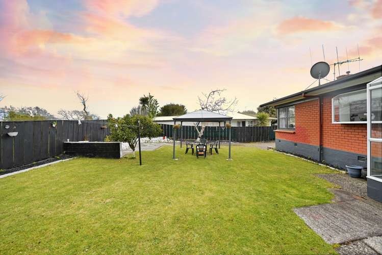 59 Resthill Crescent Glenview_19