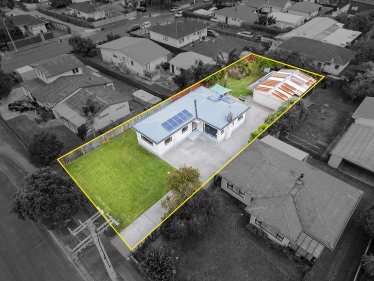 19 Matapouri Road Mangere Bridge_12