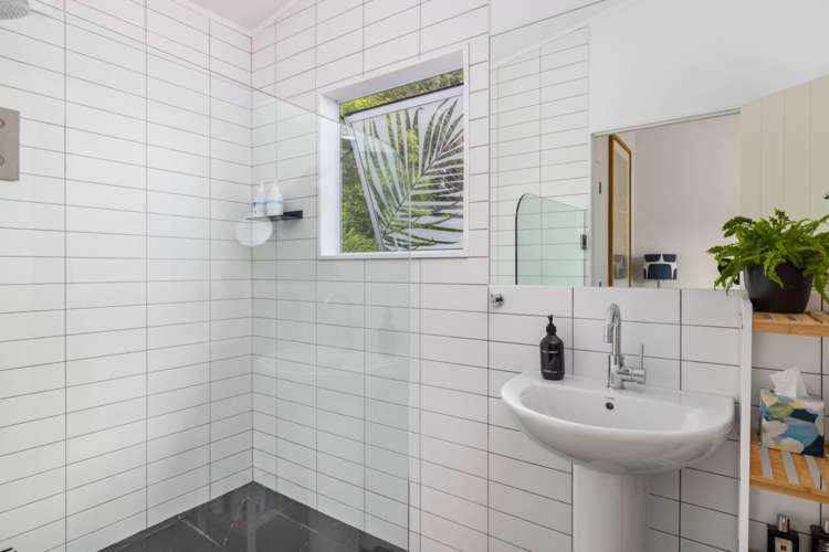 88 School Road Paihia_16